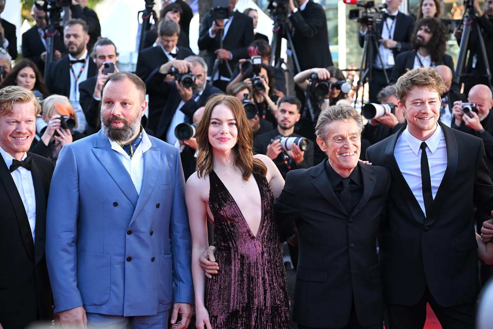 Il cast di Kinds of Kindness a Cannes 2024